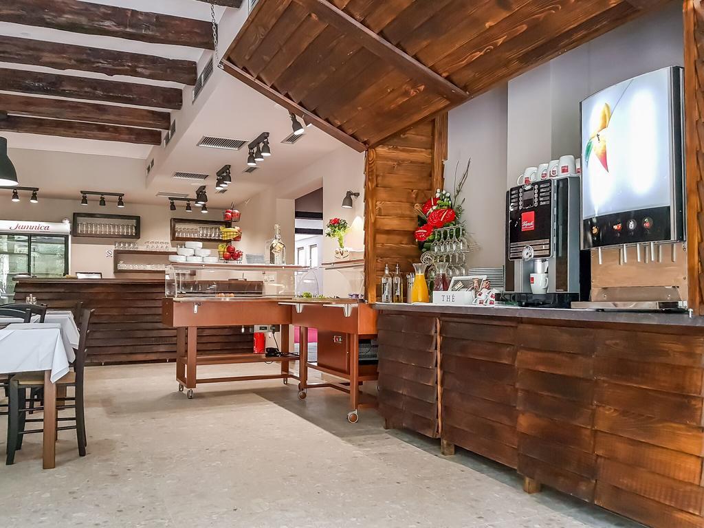 B&B Villa Angy Korenica Εξωτερικό φωτογραφία